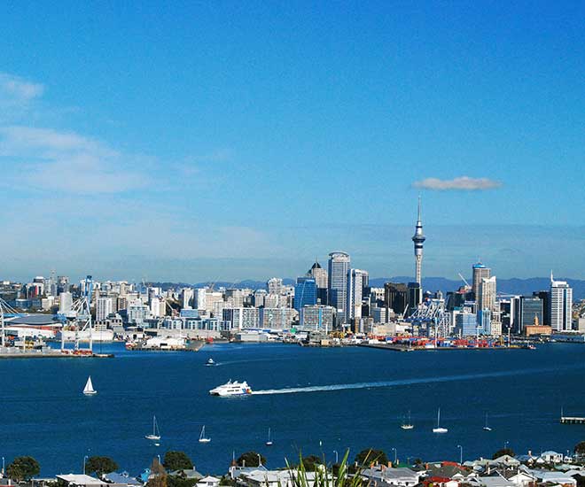 Aucklan, Nya Zeelands största stad som ofta kallas för "the City av Sails".