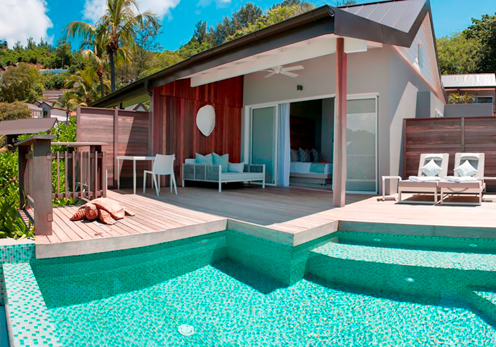 Carana Beach Hotel - Oceanview pool chalet