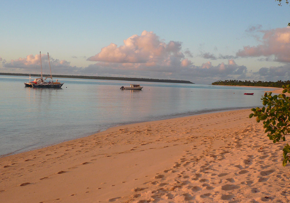 Sandy Beach Resort. Tonga