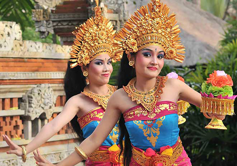 Bali. Bali Dancers 