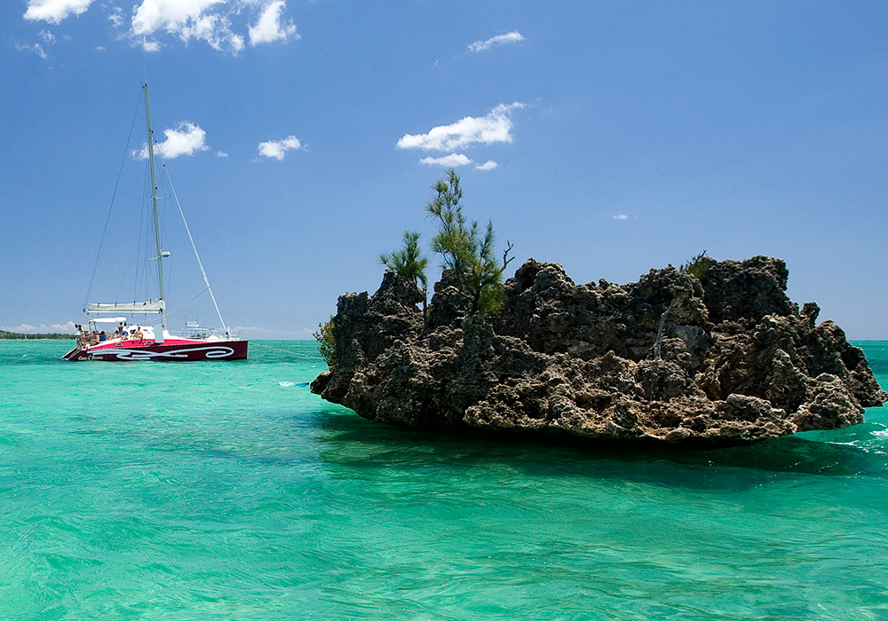 Mauritius Båt i havet. Bild: Mauritius tourism promotion authority  